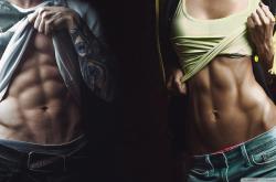 开云体育在线-逆转基因与不朽纪录，同一夜晚足球精神的双重闪耀