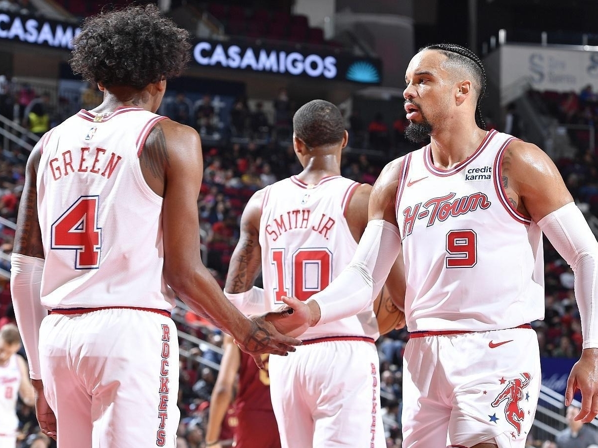 火箭主场击败国王，豪取六连胜