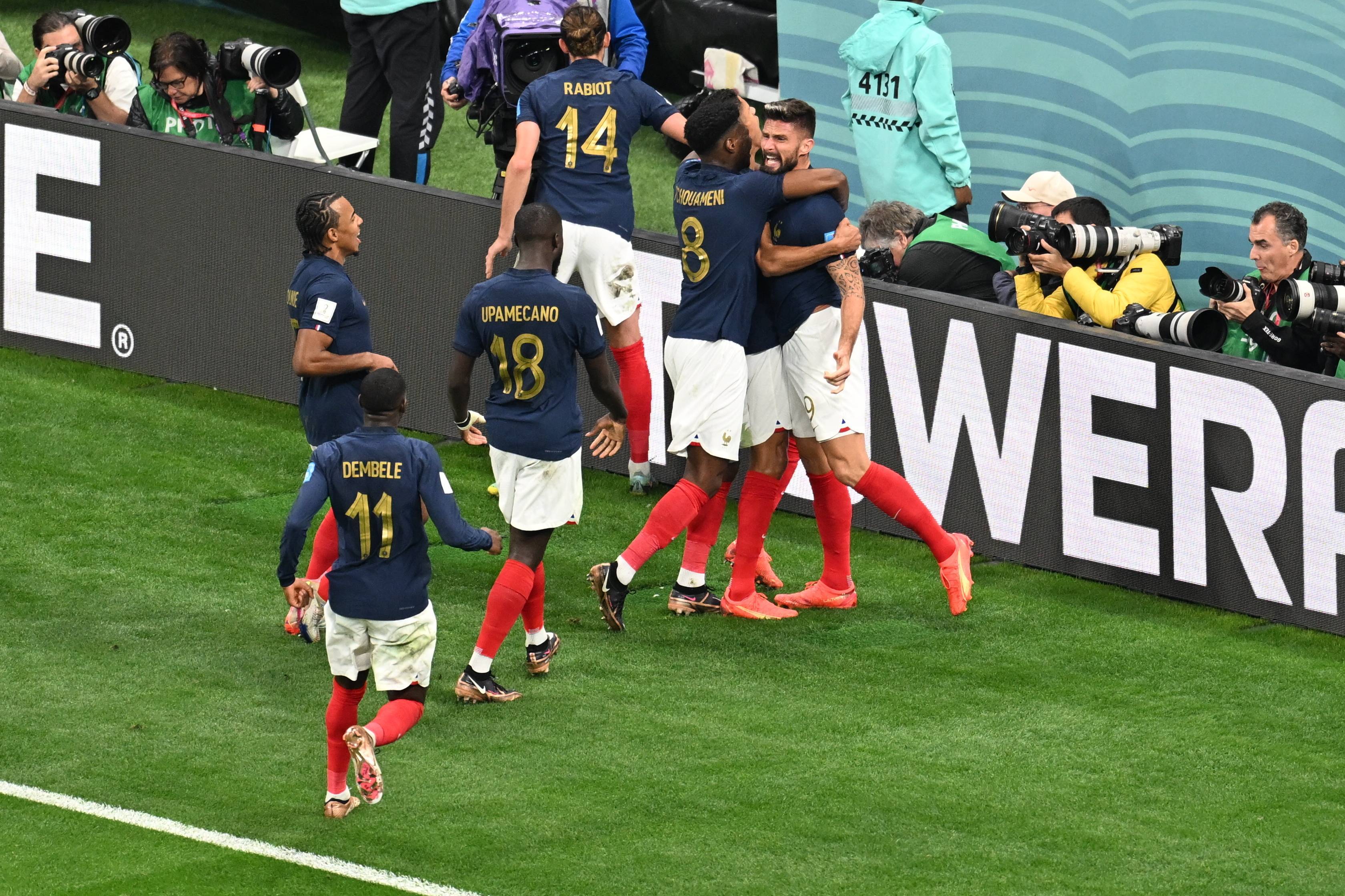 葡萄牙完胜加拿大,博格巴2惊艳世界 葡萄牙完胜加拿大,博格巴2惊艳世界