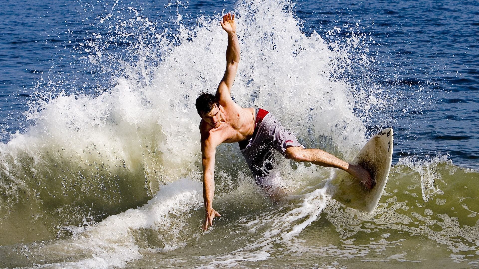 当佩德里在NBA季后赛之夜打满48分钟,足球精灵的跨界降维打击