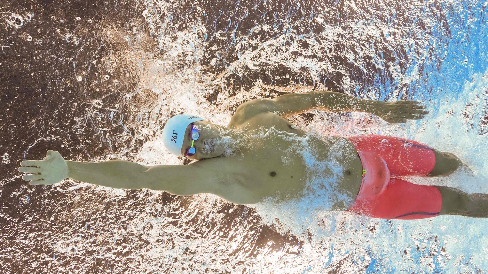 金色蜂鸣,罗德里戈与那记撕裂沉默的倒钩