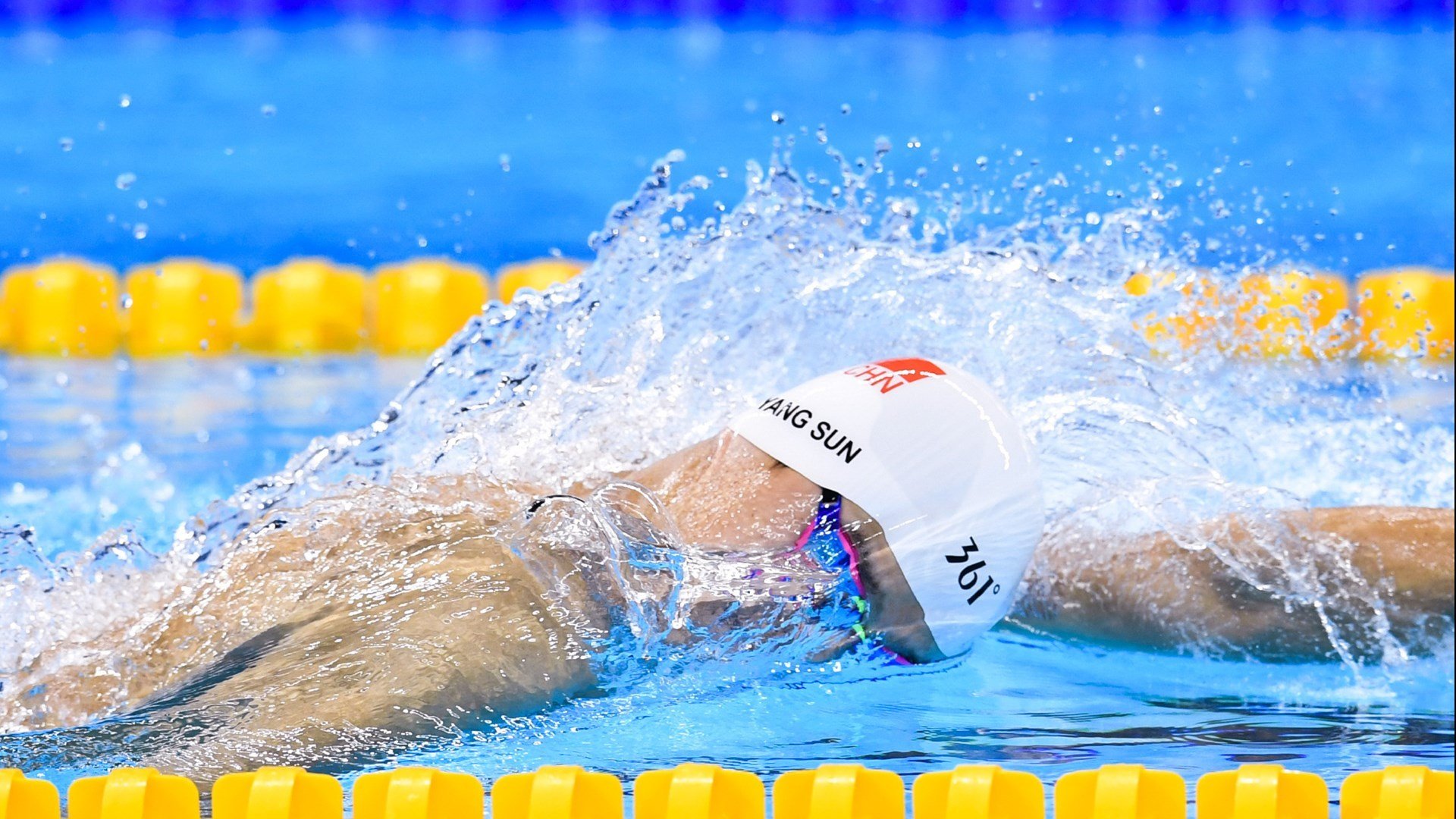 一秒钟的永恒，当伦纳德将麦迪逊广场点燃